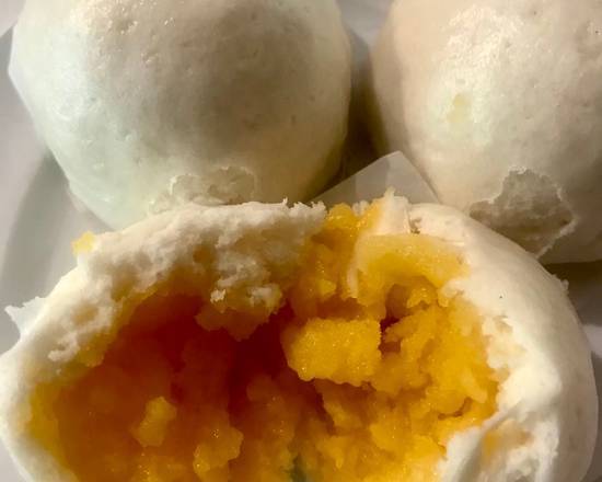 111- steamed custard bun 奶黄包